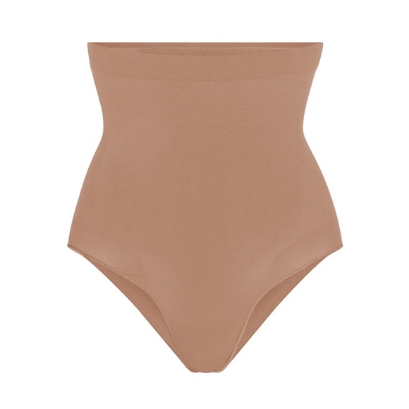 SKIMS Seamless Sculpt High-Waisted Brief - Picture 3 of 3